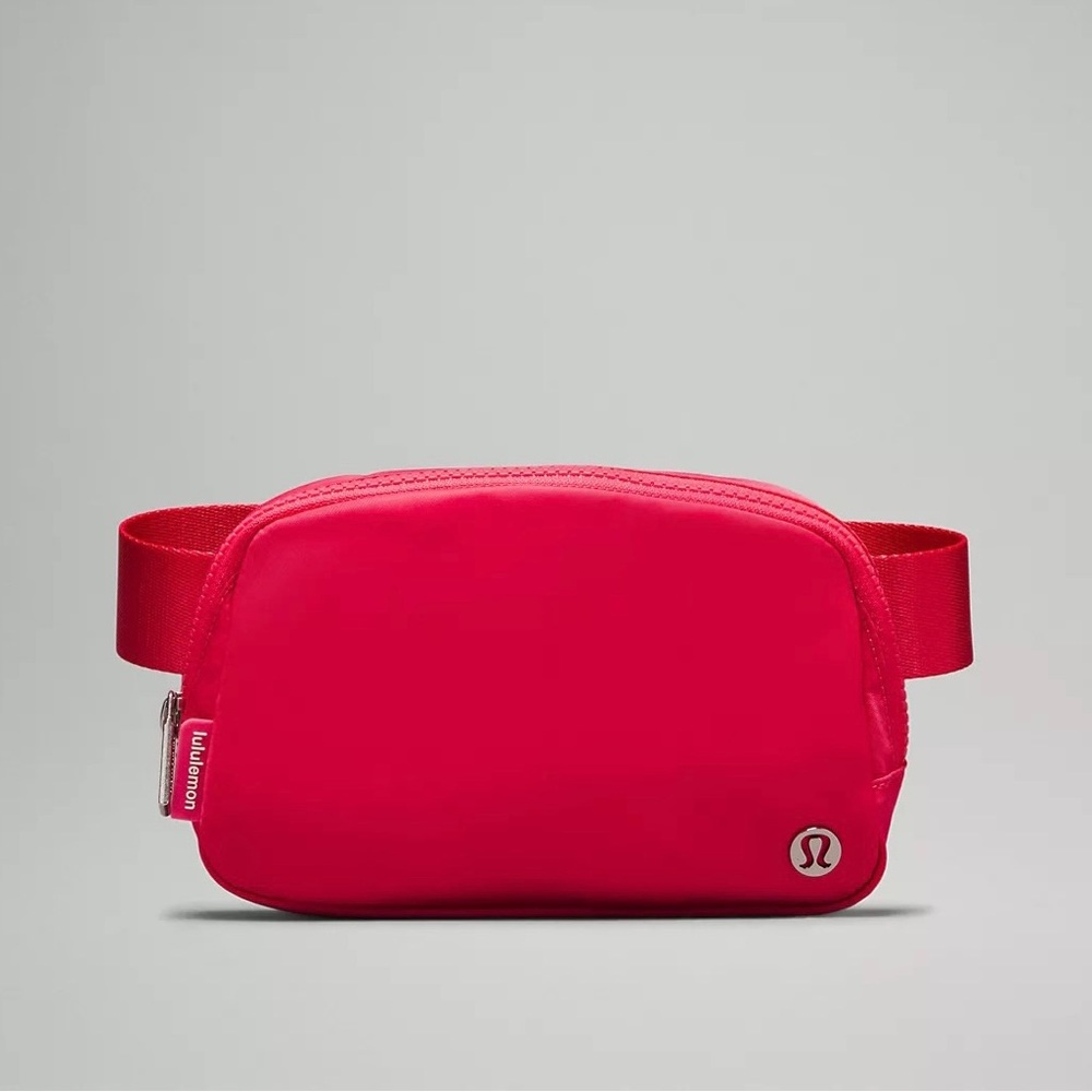 LULULEMON EVERYWHERE BELT BAG LIP GLOSS